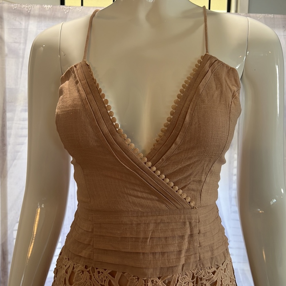 Stone color with lace trimming crisscross back dress - Picture 4 of 6
